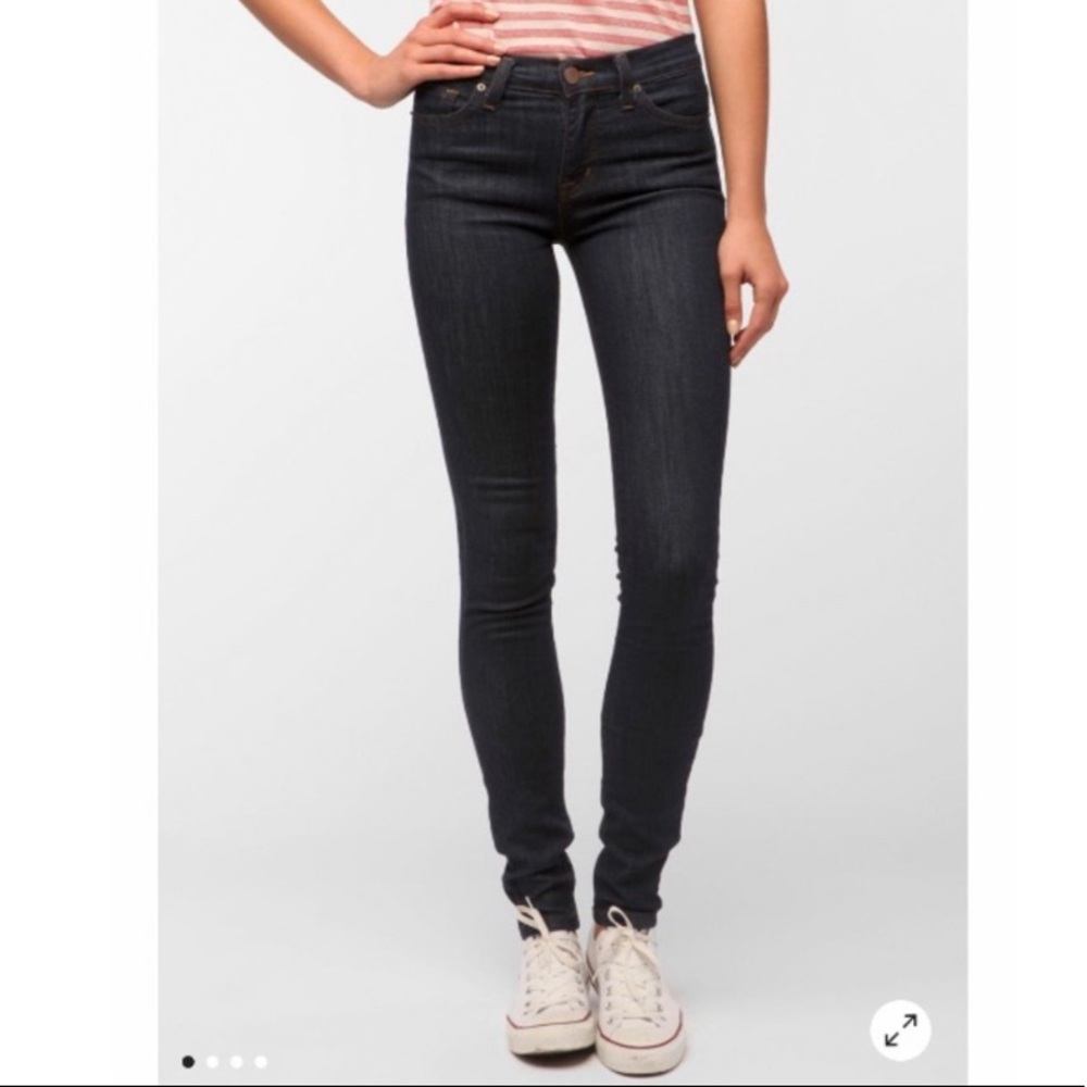 NWOT BDG cigarette jeans